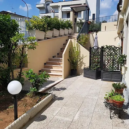 Ca Bianca Verona Holiday home Poiano