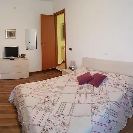Ca Bianca Verona Holiday home Poiano